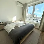 New Modern Near Tipos Arena With Parking * ברטיסלאבה
