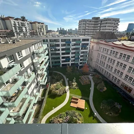 Apartment New Modern Near Tipos Arena With Parking