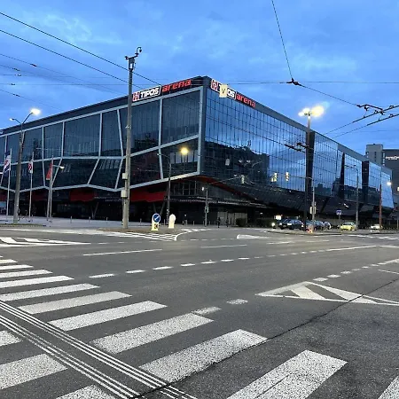 New Modern Near Tipos Arena With Parking *