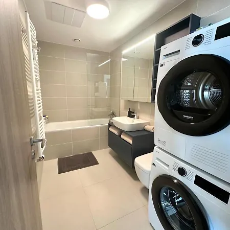 Apartamento New Modern Near Tipos Arena With Parking *