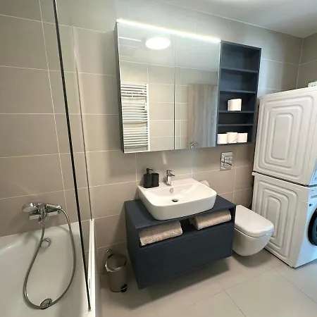 New Modern Near Tipos Arena With Parking Appartement Bratislava