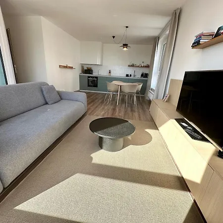 New Modern Near Tipos Arena With Parking Apartment *